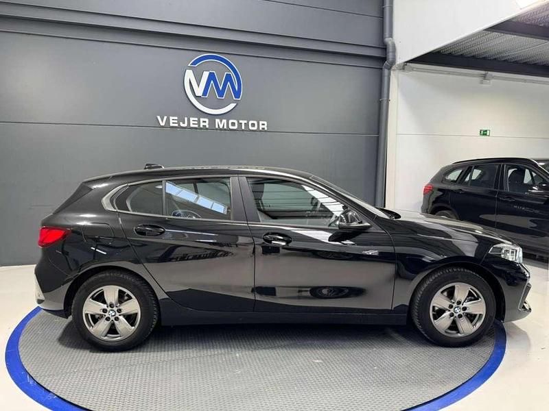 Usado BMW 116 116 CV (85 kW) 2022 Negro Utilitario
