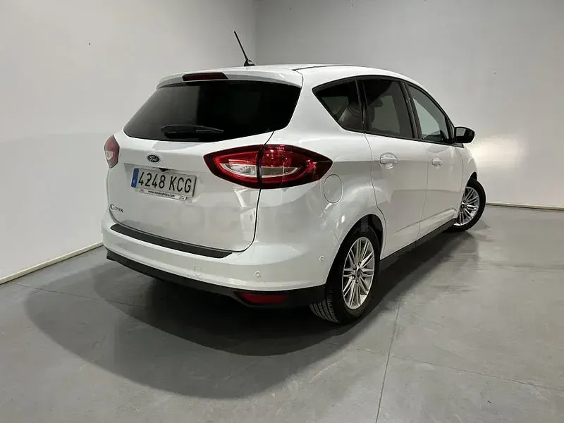 Usado Ford C-MAX Trend 120 CV (88 kW) 2017 Blanco Monovolumen