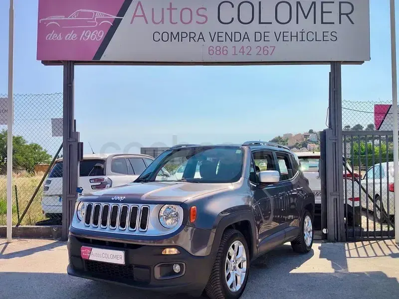 Usado Jeep Renegade Limited 120 CV (88 kW) 2018 Gris / plata SUV
