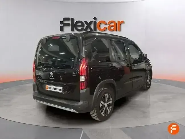 Usado Peugeot Rifter Allure 100 CV (73 kW) 2023 Negro Monovolumen