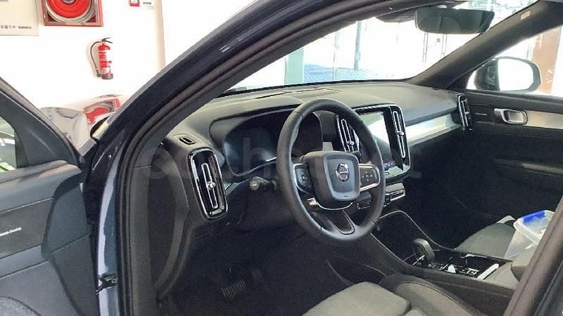 Nuevo Volvo XC40 Plus 163 CV (119 kW) 2025 Azul SUV