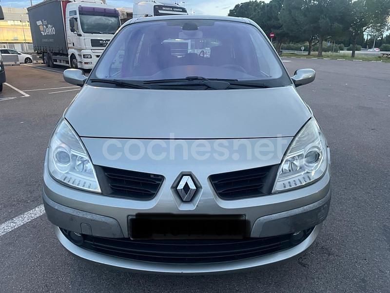 Usado Renault Grand Scénic II Expression 105 CV (77 kW) 2007 Beige Monovolumen