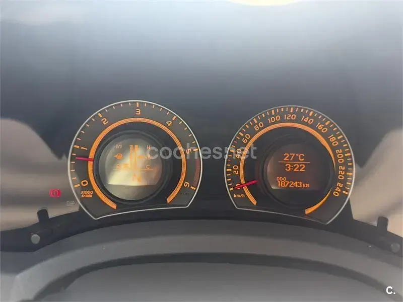 Usado Toyota Auris Luna 90 CV (66 kW) 2007 Gris / plata Utilitario