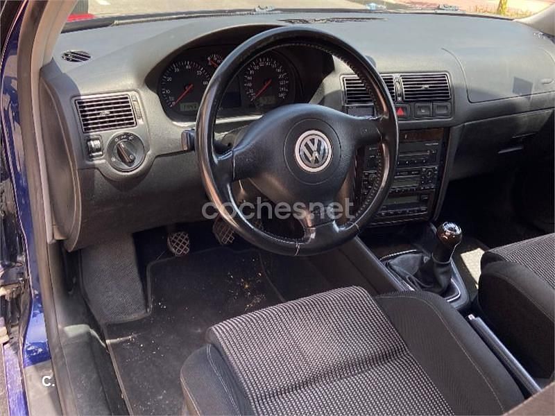 Usado VW Golf IV GTI 150 CV (110 kW) 2003 Azul Berlina