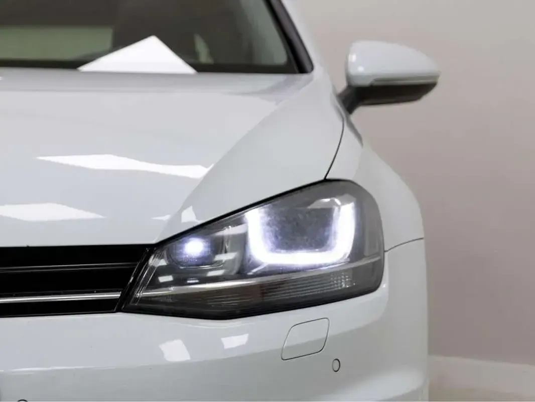 Usado VW Golf VII Sport 150 CV (110 kW) 2013 Blanco Utilitario