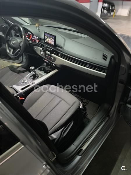 Usado Audi A4 Design 150 CV (110 kW) 2016 Gris / plata Berlina