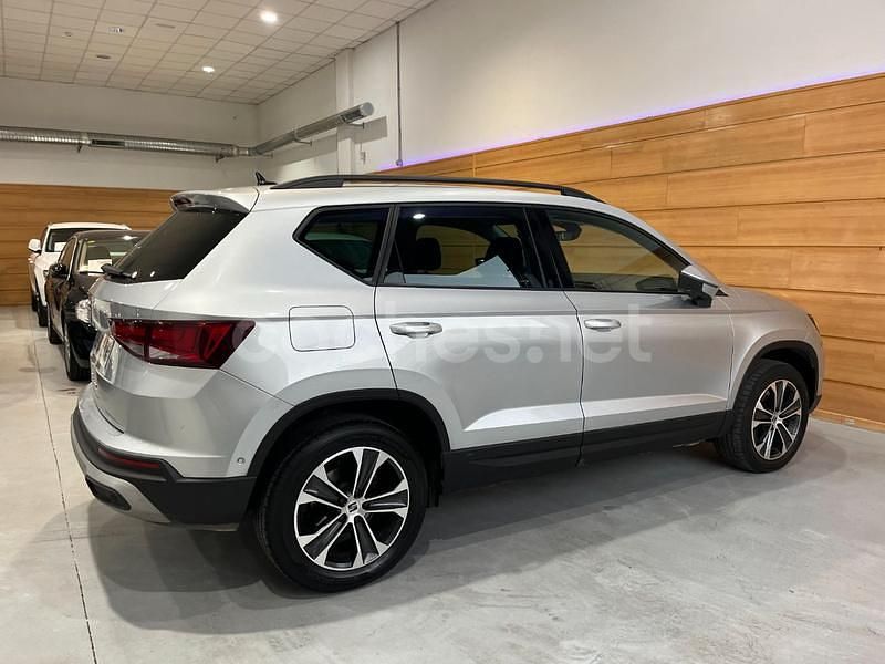 Usado Seat Ateca Style 150 CV (110 kW) 2022 Gris / plata SUV