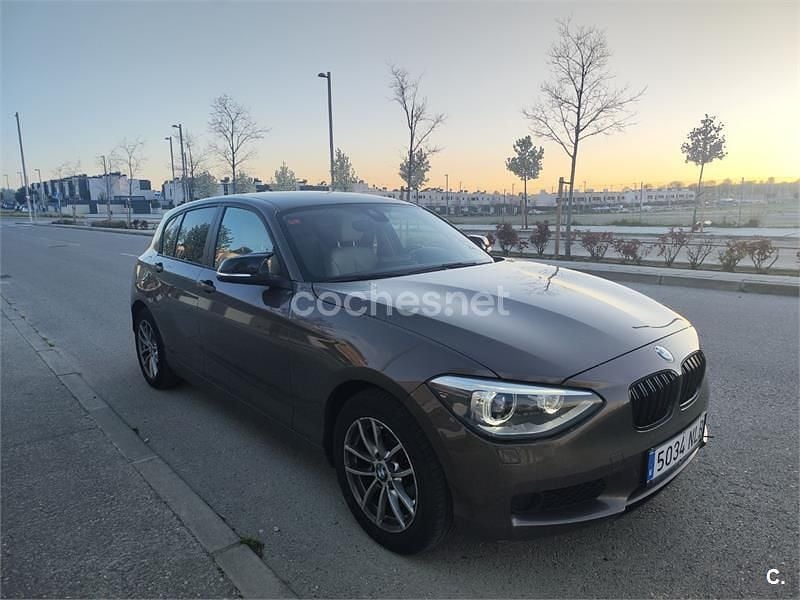 Usado BMW 118 Sport Line 143 CV (105 kW) 2013 Beige Utilitario