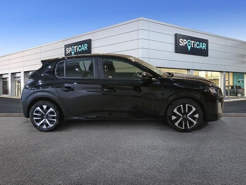Usado Peugeot 208 Active 100 CV (73 kW) 2024 Negro Utilitario