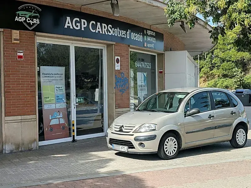 Usado Citroën C3 61 CV (44 kW) 2007 Marrón Berlina