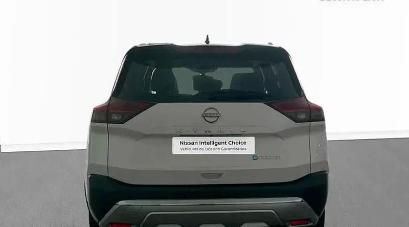 Nuevo Nissan X-Trail Tekna 204 CV (150 kW) 2025 Lunar white galaxy black SUV