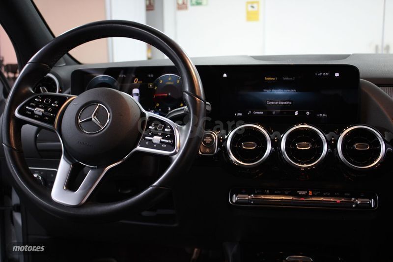 Usado Mercedes GLA180 136 CV (100 kW) 2022 Gris SUV