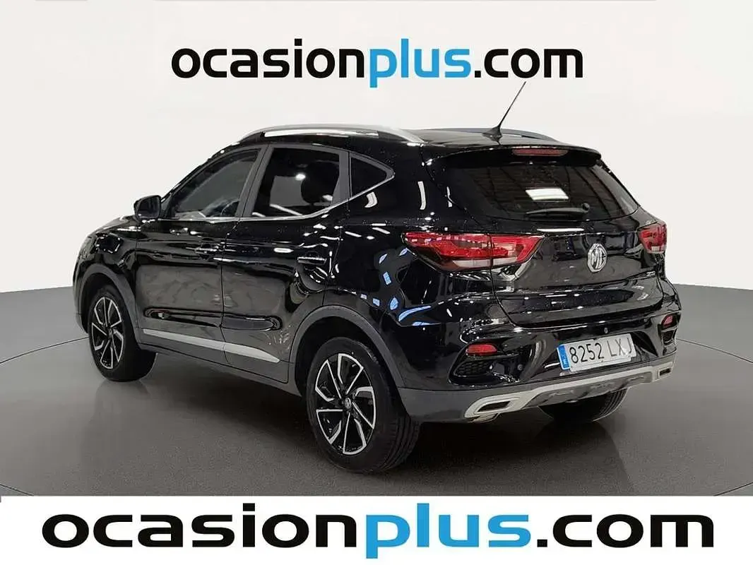Usado MG ZS Luxury 111 CV (81 kW) 2022 Negro SUV