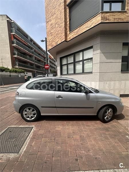Brugt Seat Ibiza 85 HK (62 kW) 2007 Blå Hatchback