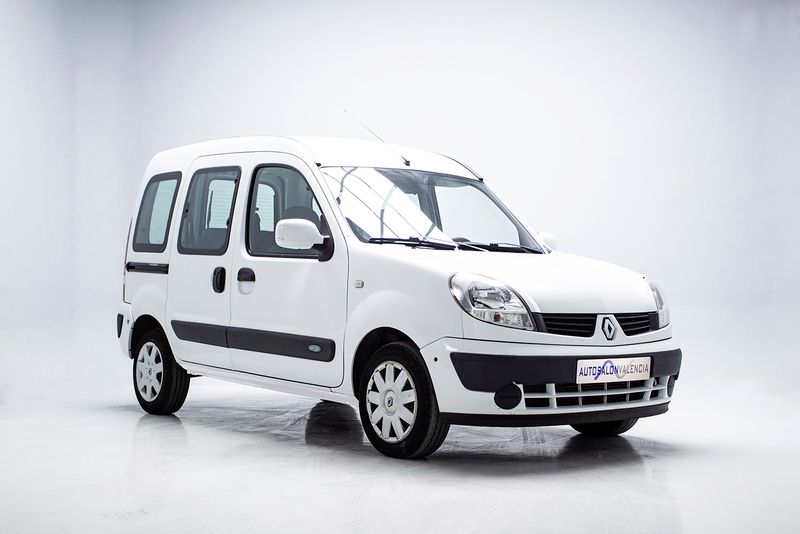 Usado Renault Kangoo Privilege 70 CV (51 kW) 2006 Blanco Monovolumen