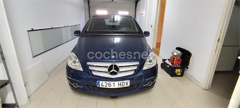 Usado Mercedes B180 109 CV (80 kW) 2009 Azul Monovolumen