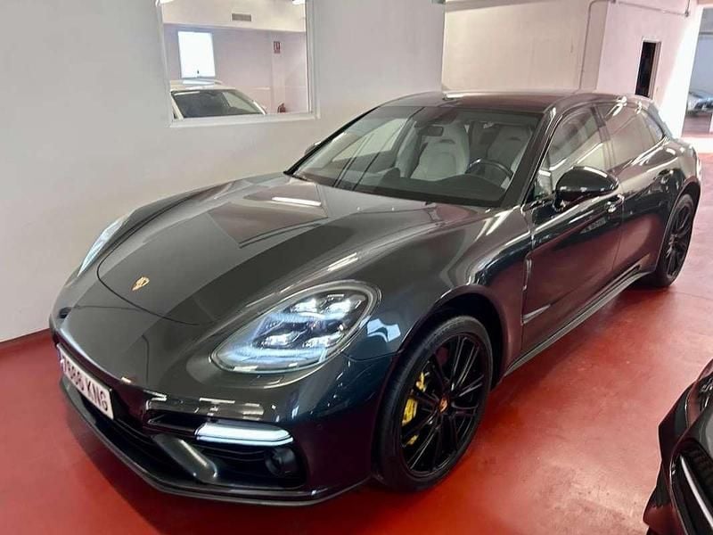 Usado Porsche Panamera Sport Turismo 549 CV (403 kW) 2019 Gris Familiar