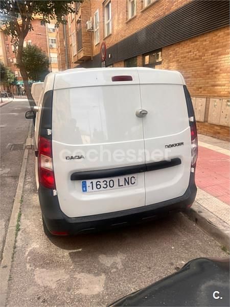 Usado Dacia Dokker 102 HP (75 kW) 2019 Branco Monovolume