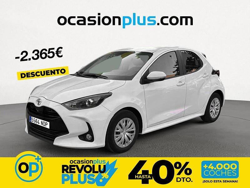 Usado Toyota Yaris Active 69 CV (50 kW) 2023 Blanco Utilitario