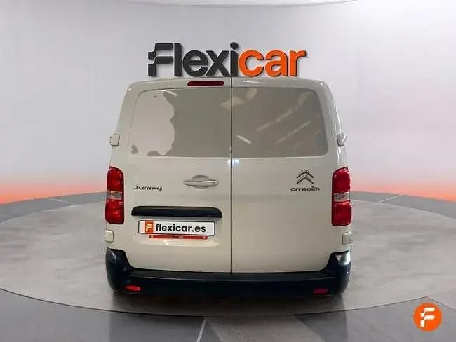 Usado Citroën Jumpy 102 CV (75 kW) 2022 Blanco Monovolumen