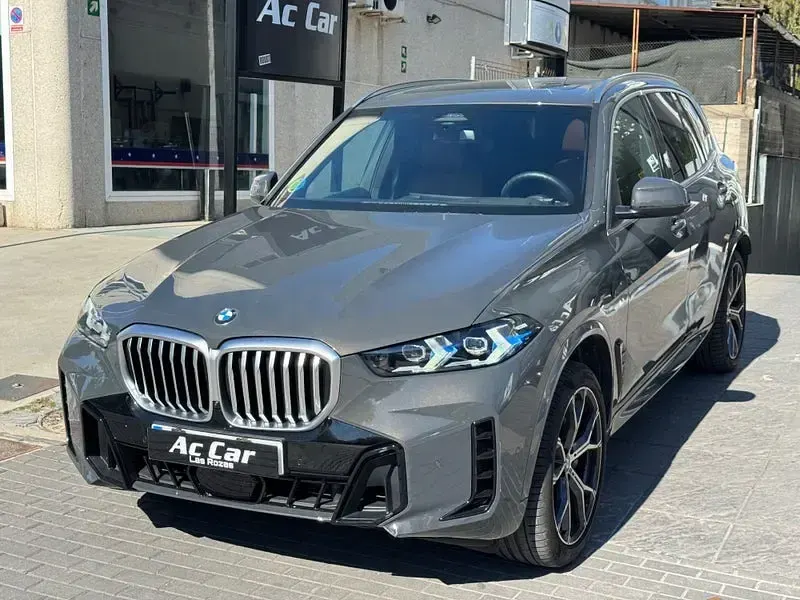 Usado BMW X5 xLine 352 HP (258 kW) 2025 Cinzento SUV