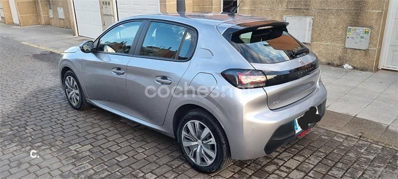 Usado Peugeot 208 Active 75 CV (55 kW) 2020 Gris / plata Utilitario