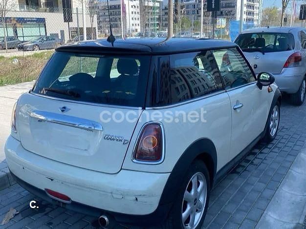 Usado Mini Cooper D 110 CV (80 kW) 2009 Blanco Utilitario