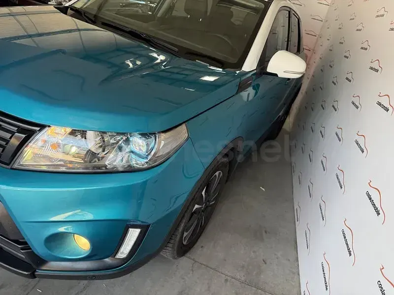 Usado Suzuki Vitara GLX 140 CV (102 kW) 2019 Azul SUV