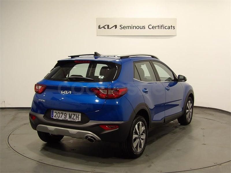 Usado Kia Stonic 79 CV (58 kW) 2025 Azul SUV