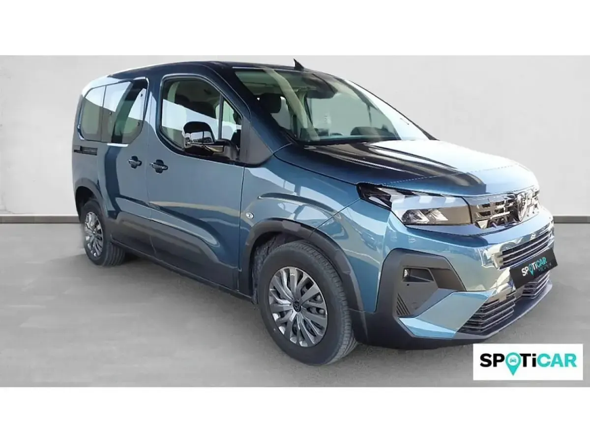 Usado Peugeot Rifter Allure 100 CV (73 kW) 2025 Azul Monovolumen