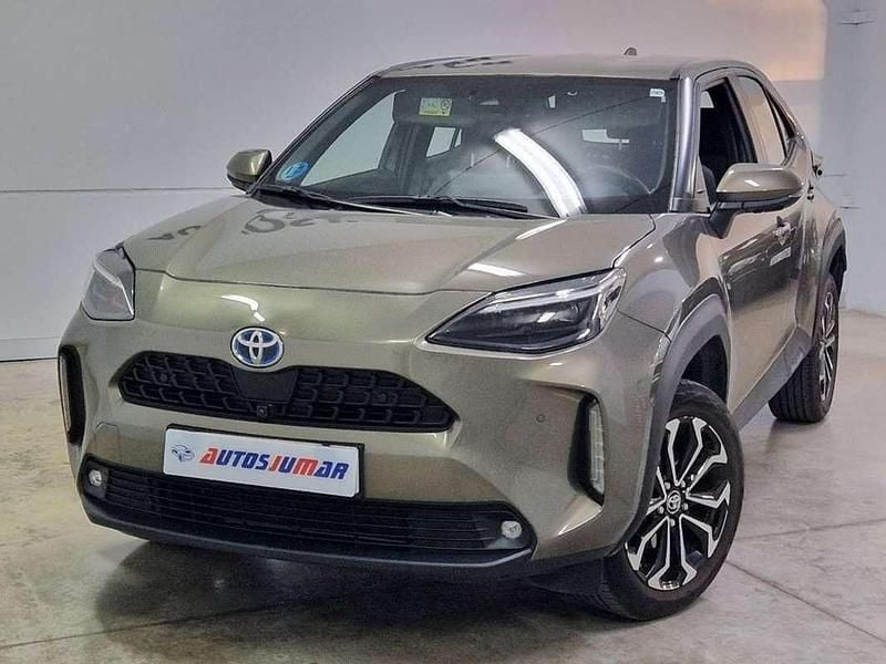 Usado Toyota Yaris Cross Active 116 CV (85 kW) 2024 Marrón SUV