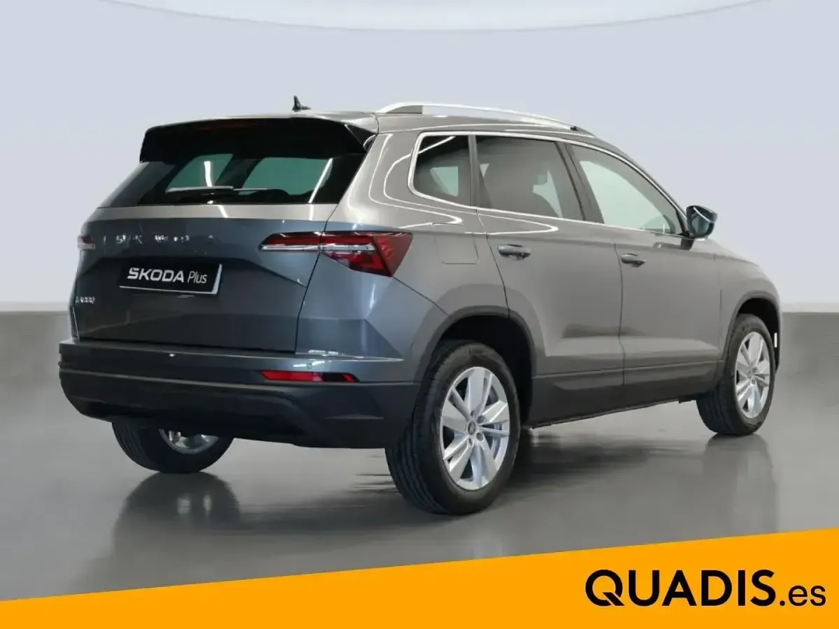 Usado Skoda 110 R Selection 150 CV (110 kW) 2025 Gris Pickup/Camioneta