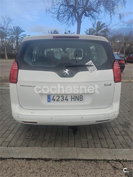 Usado Peugeot 5008 120 CV (88 kW) 2012 Blanco Monovolumen