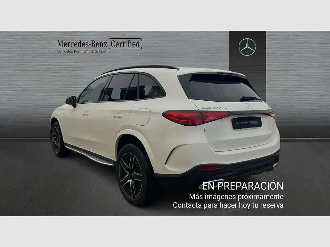 Usado Mercedes GLC300 333 CV (244 kW) 2025 Blanco SUV