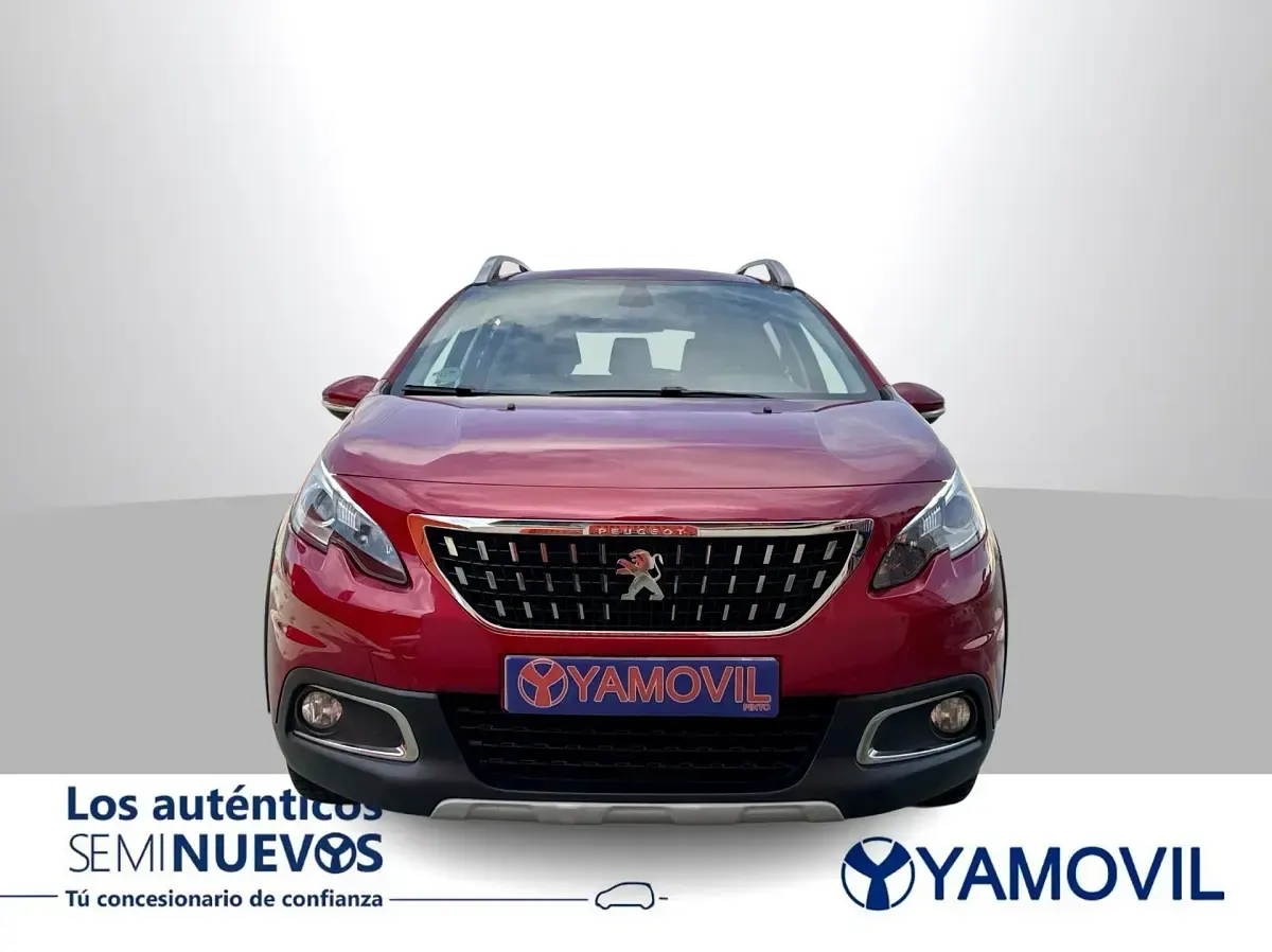 Usado Peugeot 2008 Allure 100 CV (73 kW) 2018 Rojo SUV