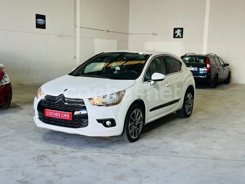 Blanco Usado 2015 Citroën DS4 Utilitario | 8500 € (Precio justo) - Imagen 1/4