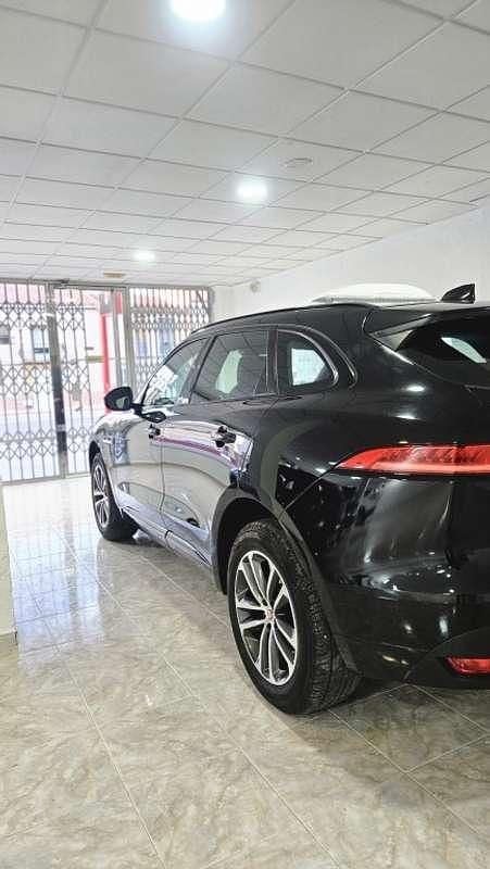 Usado Jaguar F-Pace R-Sport 241 CV (177 kW) 2018 Negro SUV