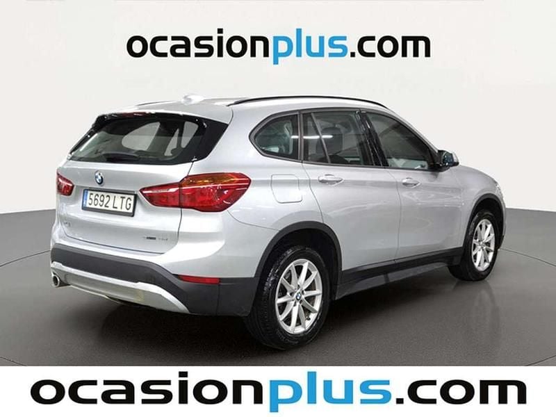 Usado BMW X1 116 CV (85 kW) 2021 Plateado SUV