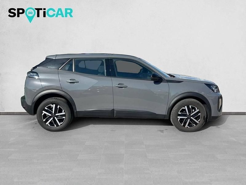 Usado Peugeot 2008 Active 100 CV (73 kW) 2023 Gris SUV