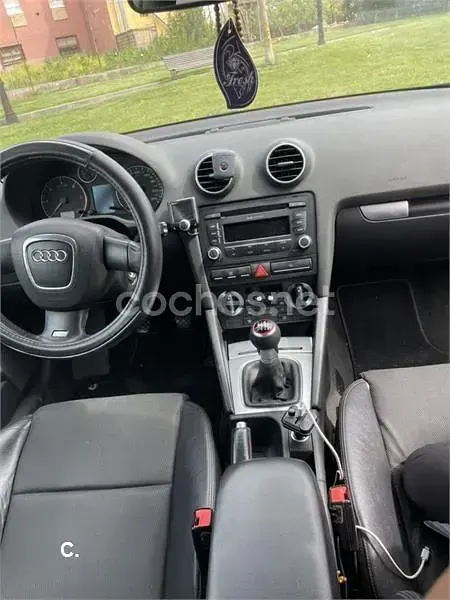 Usado Audi A3 Ambition 140 CV (102 kW) 2007 Rojo Utilitario