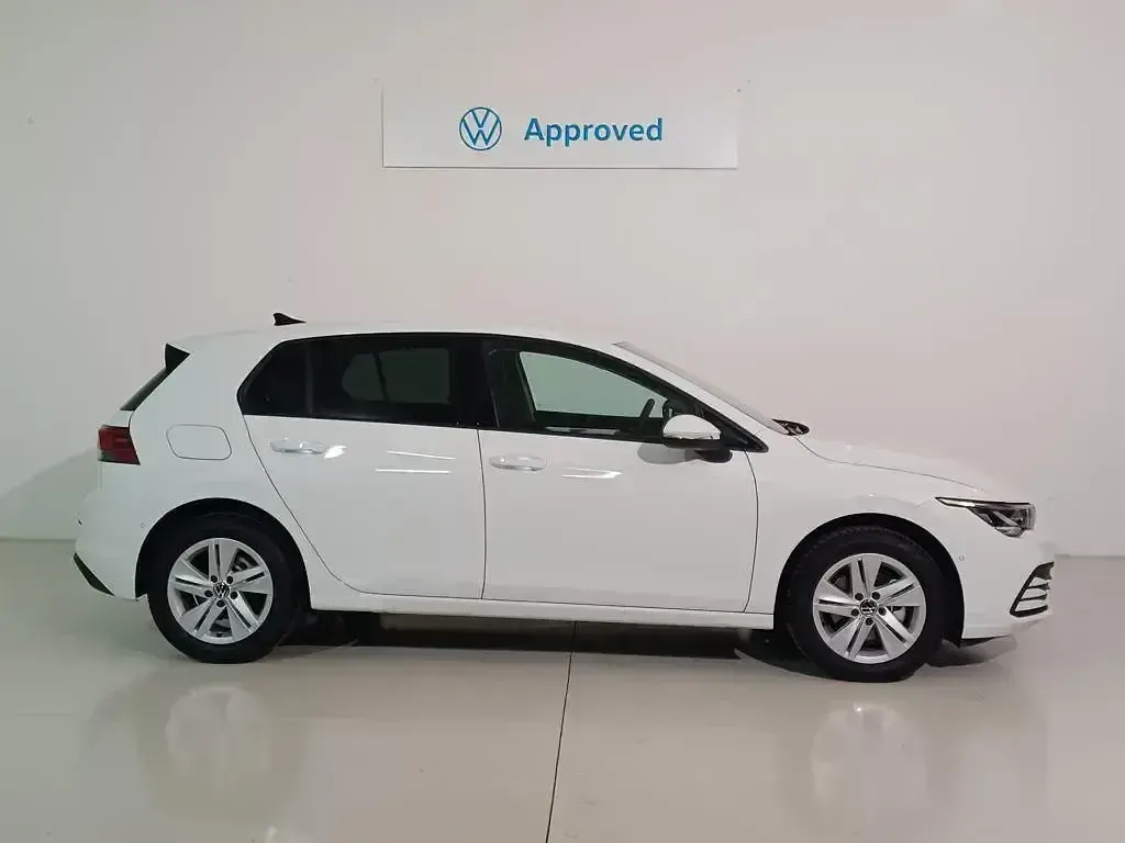 Usado VW Golf VIII 110 CV (80 kW) 2020 Blanco Utilitario