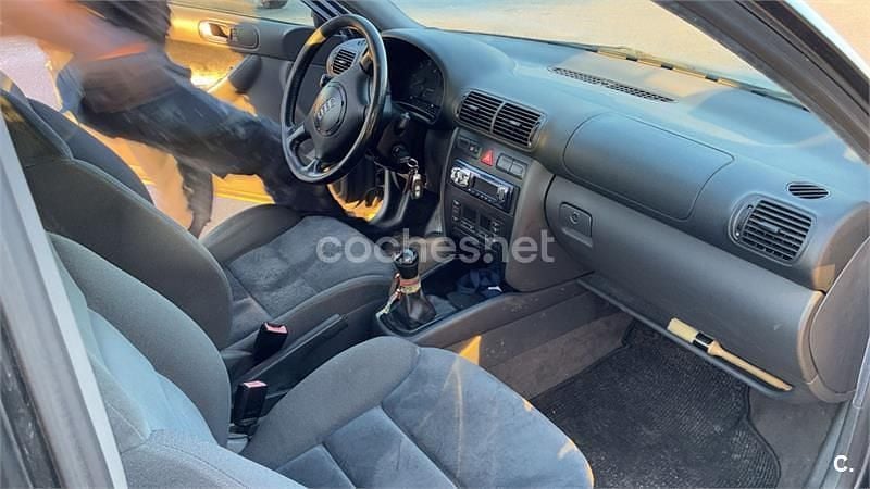 Occasion Audi A3 Ambiente 110 PK (80 kW) 1999 Grijs Hatchback