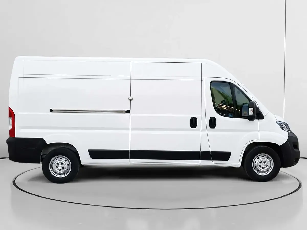 Usado Citroën Jumper 140 CV (102 kW) 2023 Monovolumen