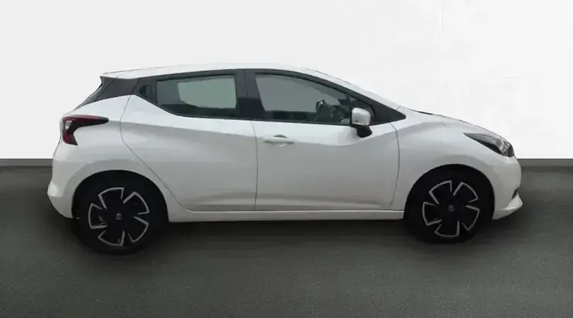 Usado Nissan Micra Acenta 92 CV (67 kW) 2021 Glaze white (metalizado) Utilitario