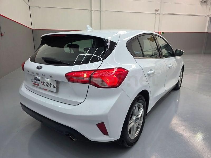 Usado Ford Focus Trend 95 CV (69 kW) 2020 Blanco Berlina