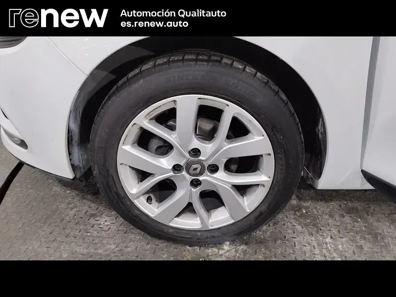 Usado Renault Clio IV LIMITED 90 CV (66 kW) 2018 Blanco Berlina