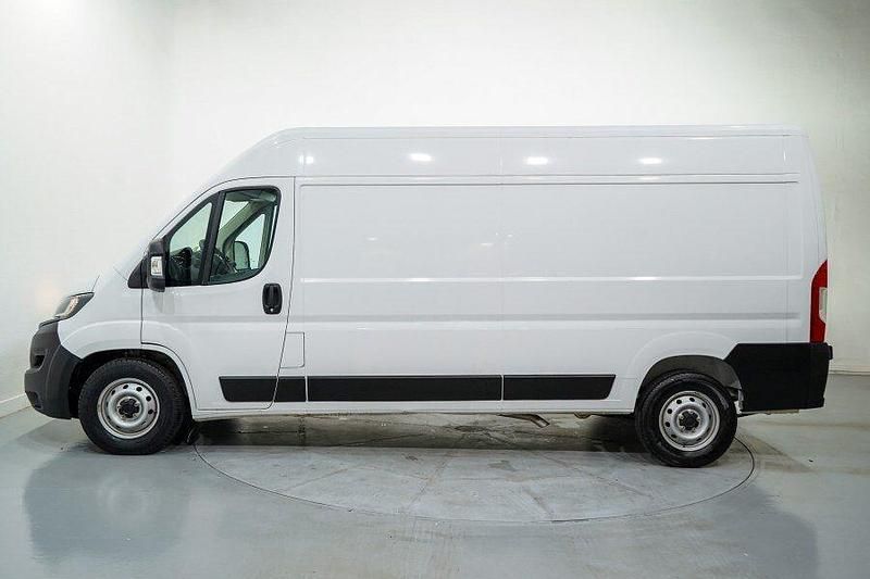 Usado Fiat Ducato 140 CV (102 kW) 2023 Blanco Van