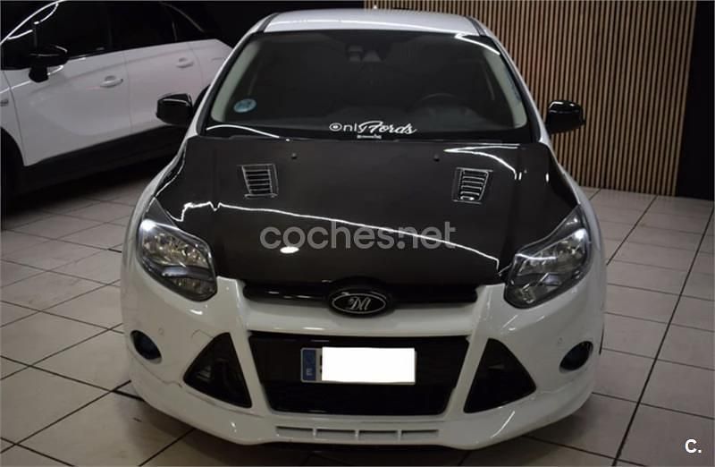 Usado Ford Focus 125 CV (91 kW) 2012 Blanco Berlina