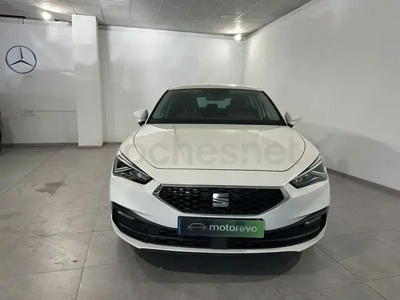 Usado Seat Leon Style 115 CV (84 kW) 2021 Blanco Berlina