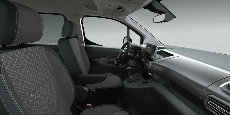 Nuevo Opel Combo S 131 CV (96 kW) 2025 Verde Monovolumen